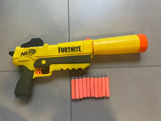 Nerf fortnite yellow blaster, Nicosia — Nicosia - Agios Andreas