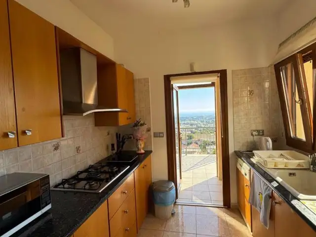3-bedroom villa to rent, Paphos — Geroskipou - 6