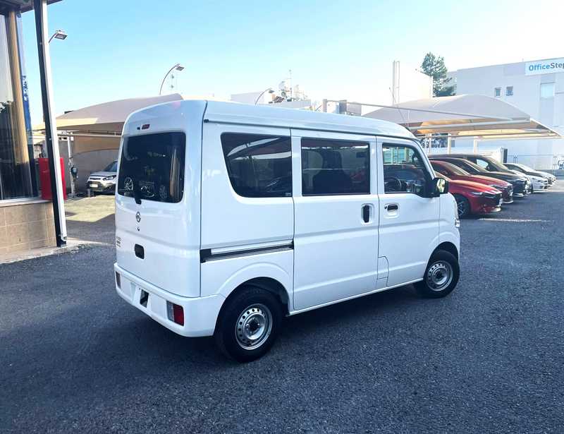 2022 Nissan NV100 0,7L 2022 Cyprus