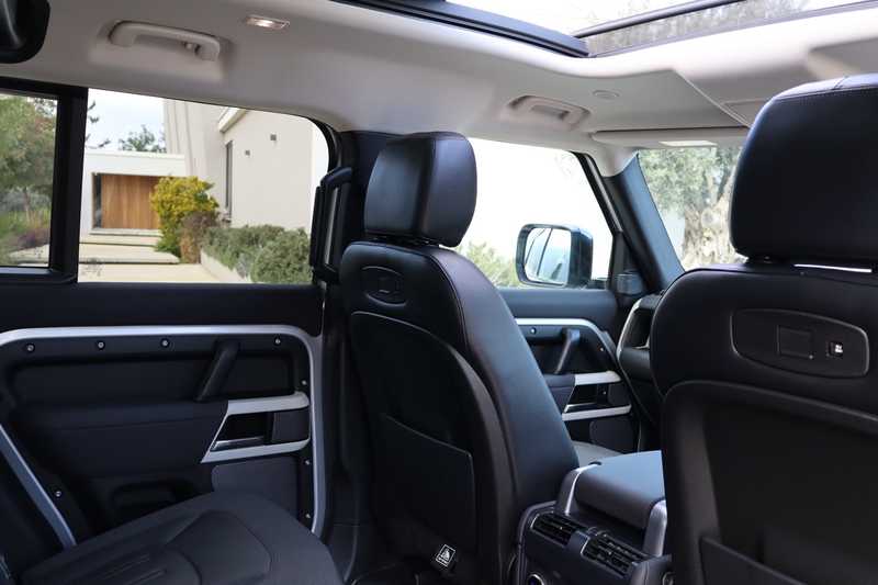 2021 Land Rover Defender 2,0L 2021 Cyprus