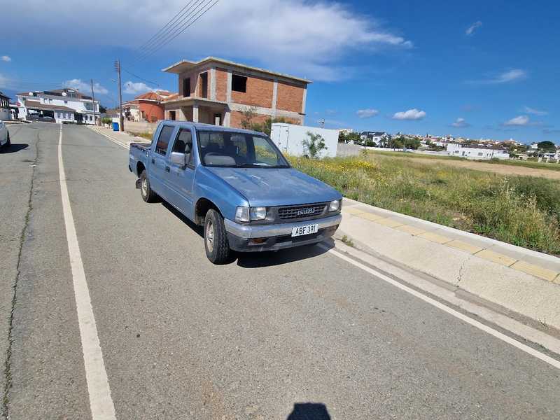 1991 Isuzu Pick-up 2,5L 1991 Cyprus
