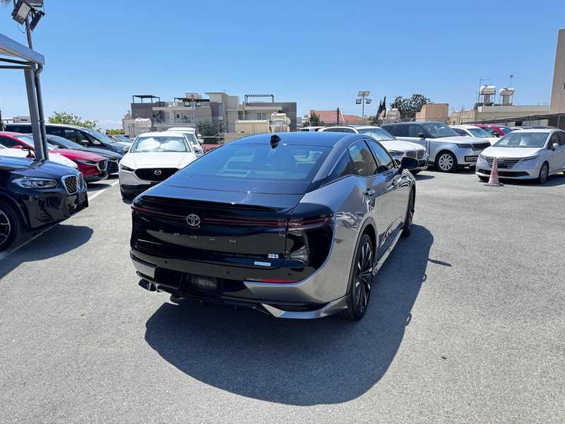 2023 Toyota Crown 2,4L 2023 Cyprus