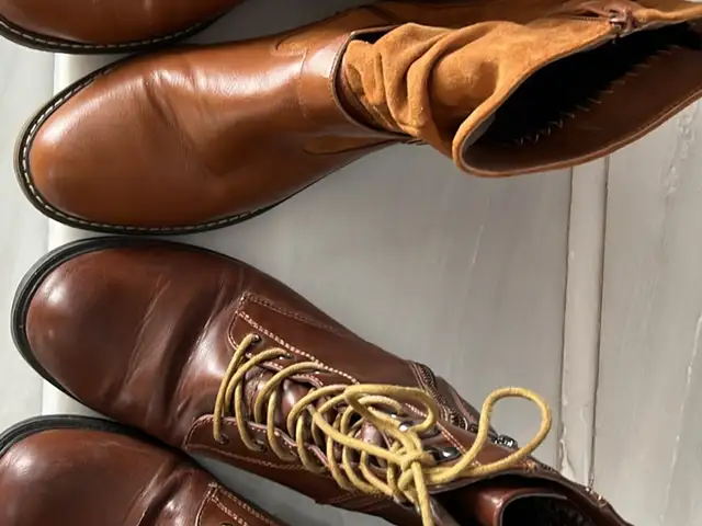 2 pairs of boots size 40, Nicosia — Nicosia - Sopaz