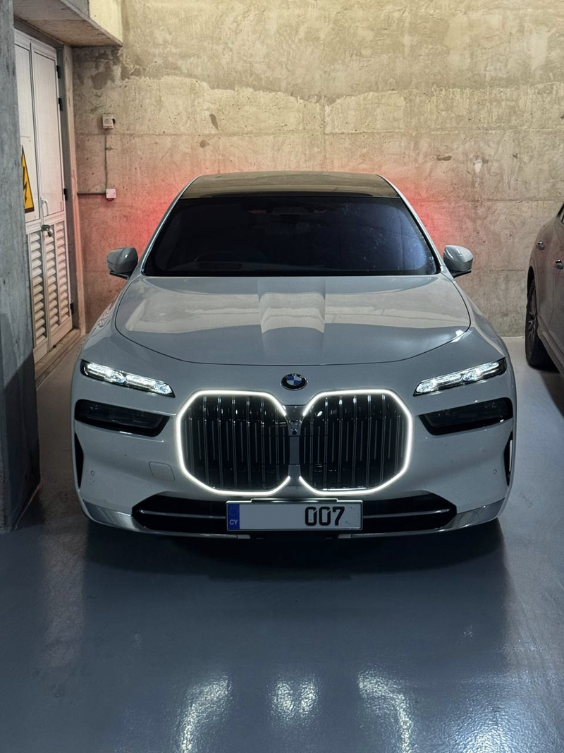 BMW 7-Series 3,0L 2023