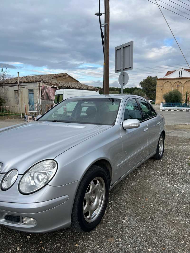 2002 Mercedes-Benz E-Class 2,2L 2002 Cyprus