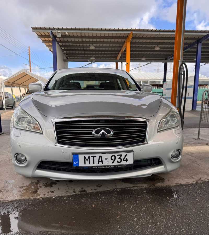 Infiniti M 3,4L 2012