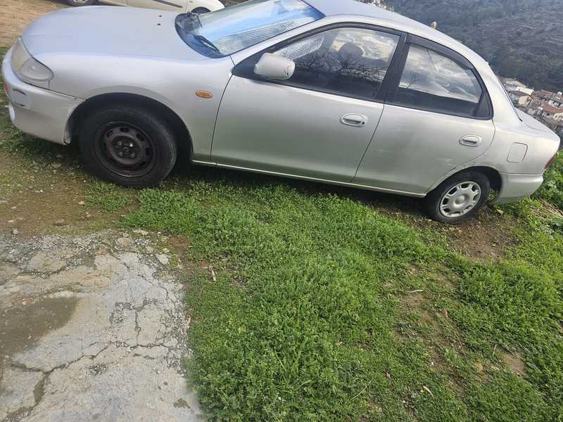 Mazda Familia 1,5L 1999