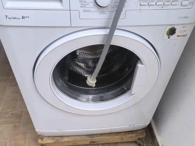 Πλυντήριο ρούχων washing machine, Επαρχία Λευκωσίας — Κοκκινοτριμιθιά