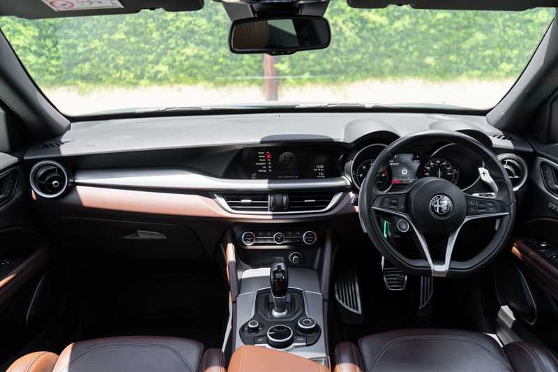 2019 Alfa Romeo Stelvio 2,2L 2019 Cyprus