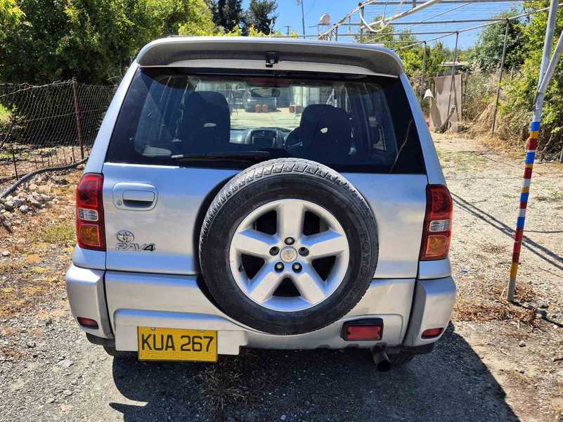 2004 Toyota RAV4 2,0L 2004 Cyprus