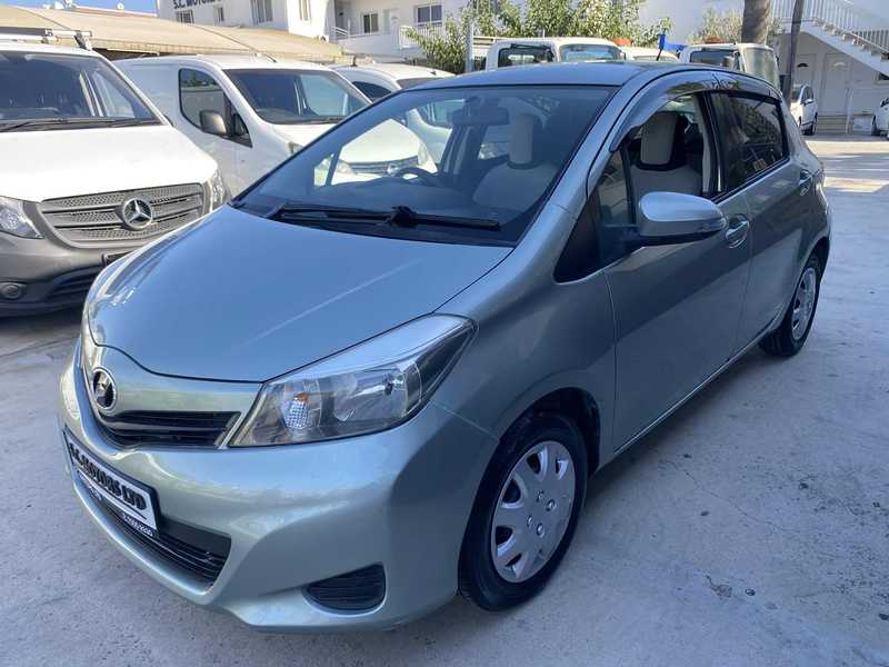 Toyota Vitz 1,3L 2013