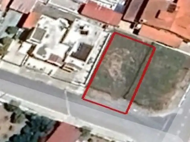 Residential Plot 258 m², Larnaca — Dromolaxia