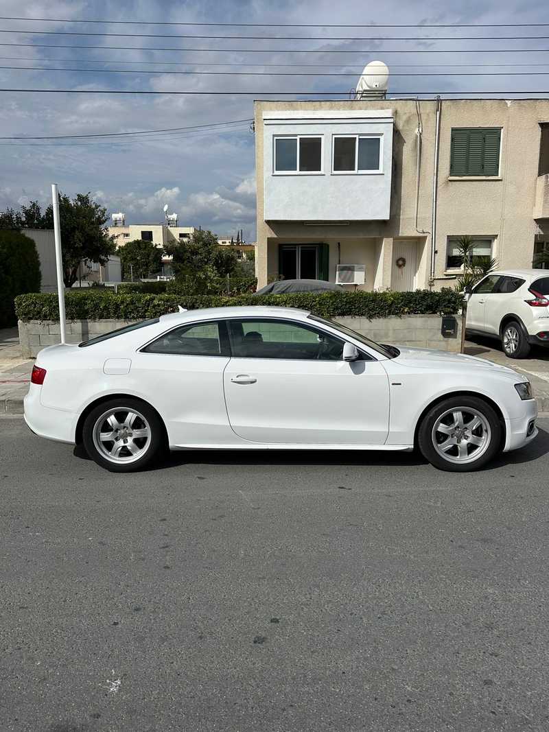 2009 Audi A5 2,0L 2009 Cyprus
