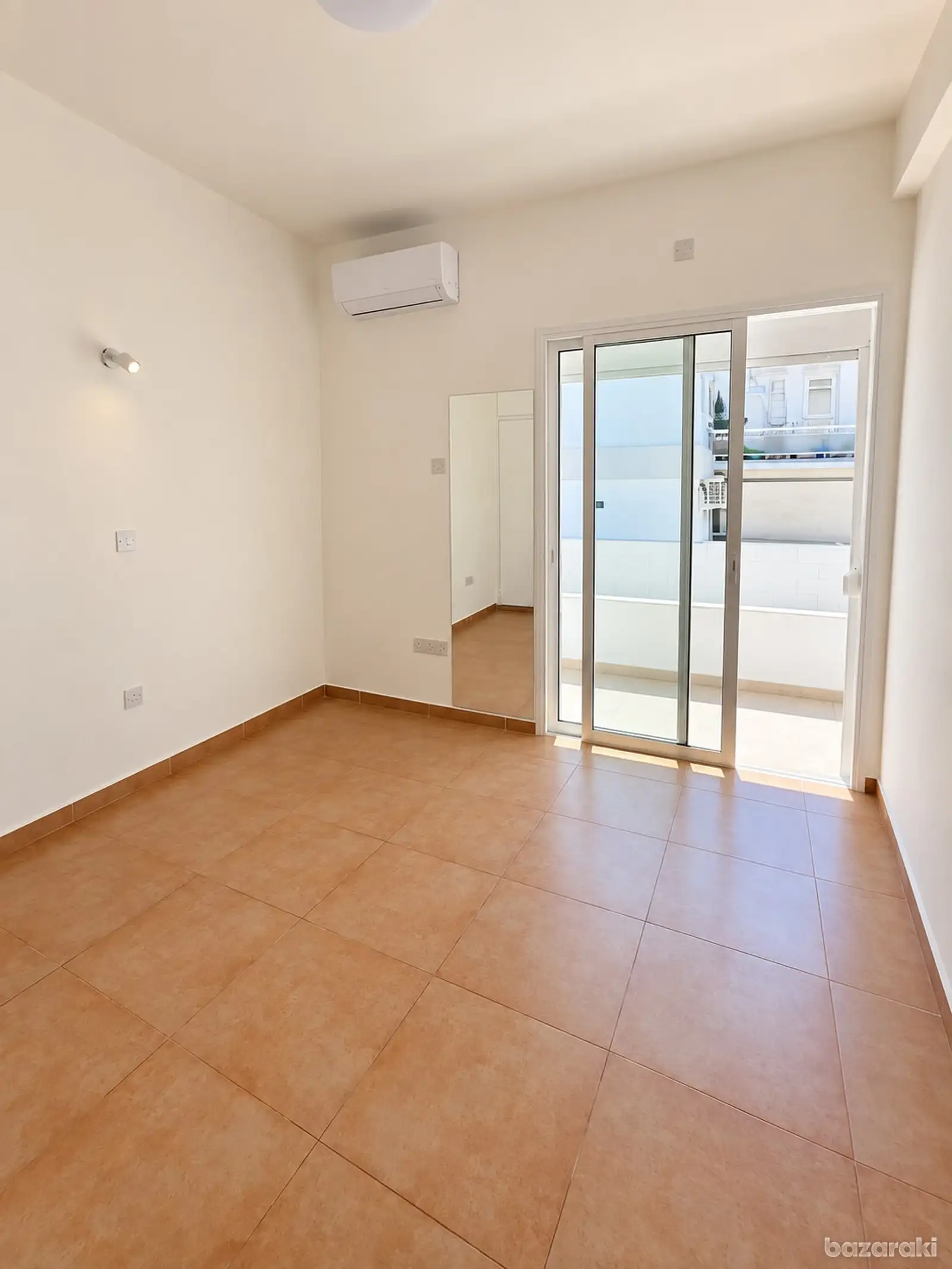 House, 3 bedrooms — 8