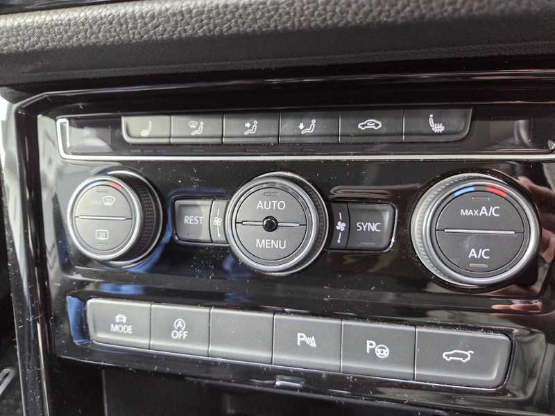2019 Volkswagen Touran 1,4L 2019 Cyprus