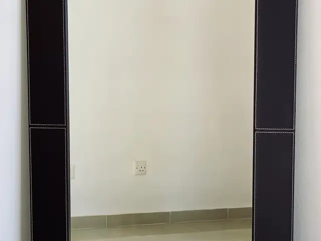 Italian designer full-length solid wood & genuine stitched on leather mirror, Larnaca — Perivolia Larnakas