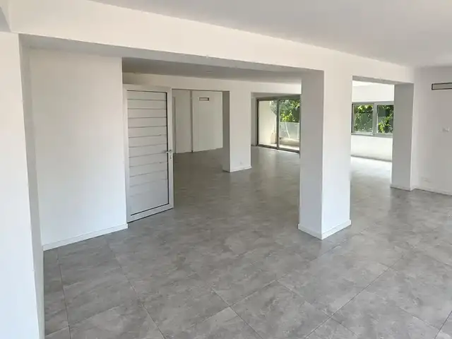 Recently fully renovated office, Επαρχία Λεμεσού — Λεμεσός - Αγία Τριάδα