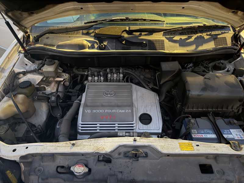 2003 Toyota Harrier 3,7L 2003 Cyprus