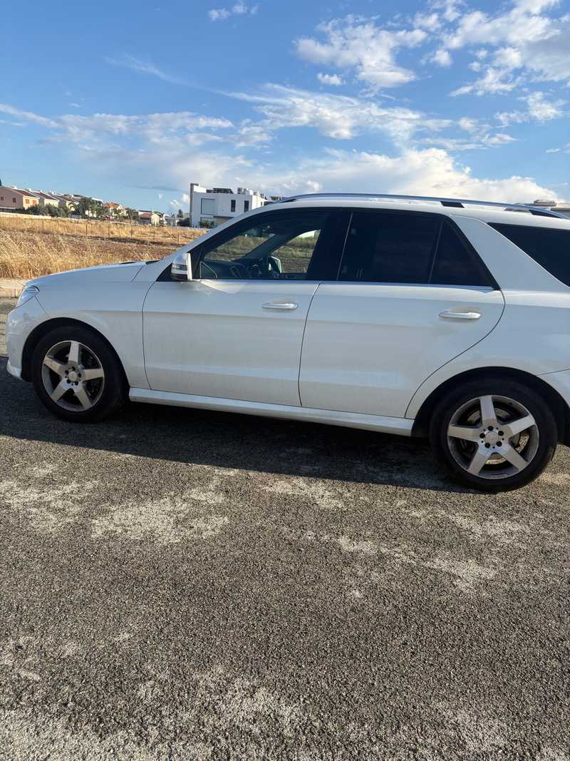 2012 Mercedes-Benz M-Class 2,5L 2012 Cyprus