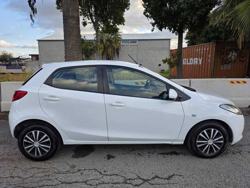2011 Mazda Demio 1,3L 2011 Cyprus