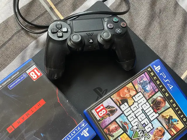 Ps4 with good condition with two condition, Επαρχία Λευκωσίας — Λευκωσία - Άγιος Αντώνιος