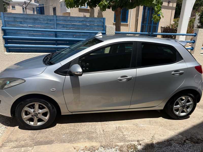 2011 Mazda Demio 1,3L 2011 Cyprus