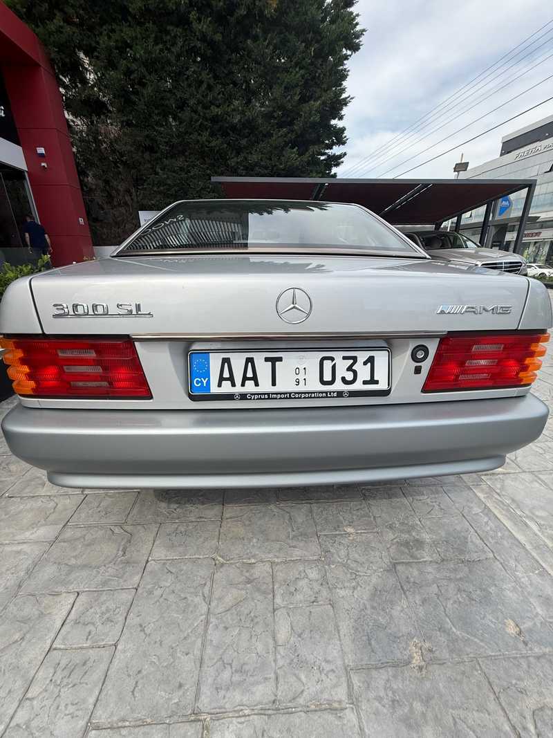 1990 Mercedes-Benz SL-Class 3,0L 1990 Cyprus