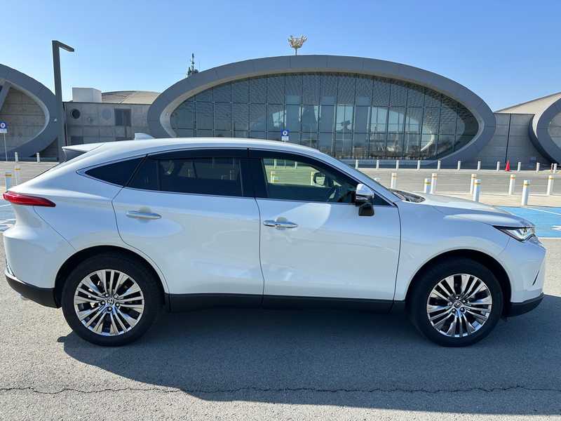 2022 Toyota Harrier 2,5L 2022 Cyprus