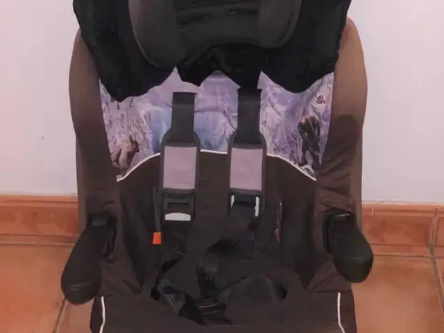 Child car seat size 9-36 kg, Επαρχία Λεμεσού — Λεμεσός - Αγία Φύλα