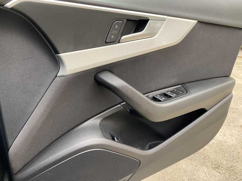 2017 Audi A4 2,0L 2017 Cyprus