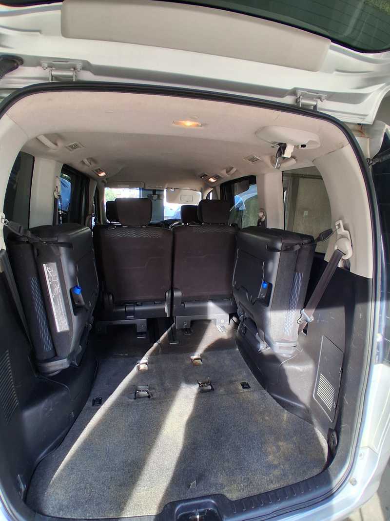 2014 Nissan Serena 2,0L 2014 Cyprus