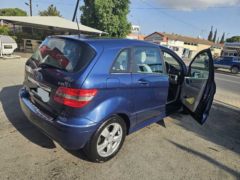 2011 Mercedes-Benz B-Class 2,0L 2011 Cyprus