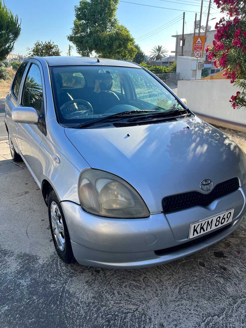 2000 Toyota Vitz 1,0L 2000 Cyprus