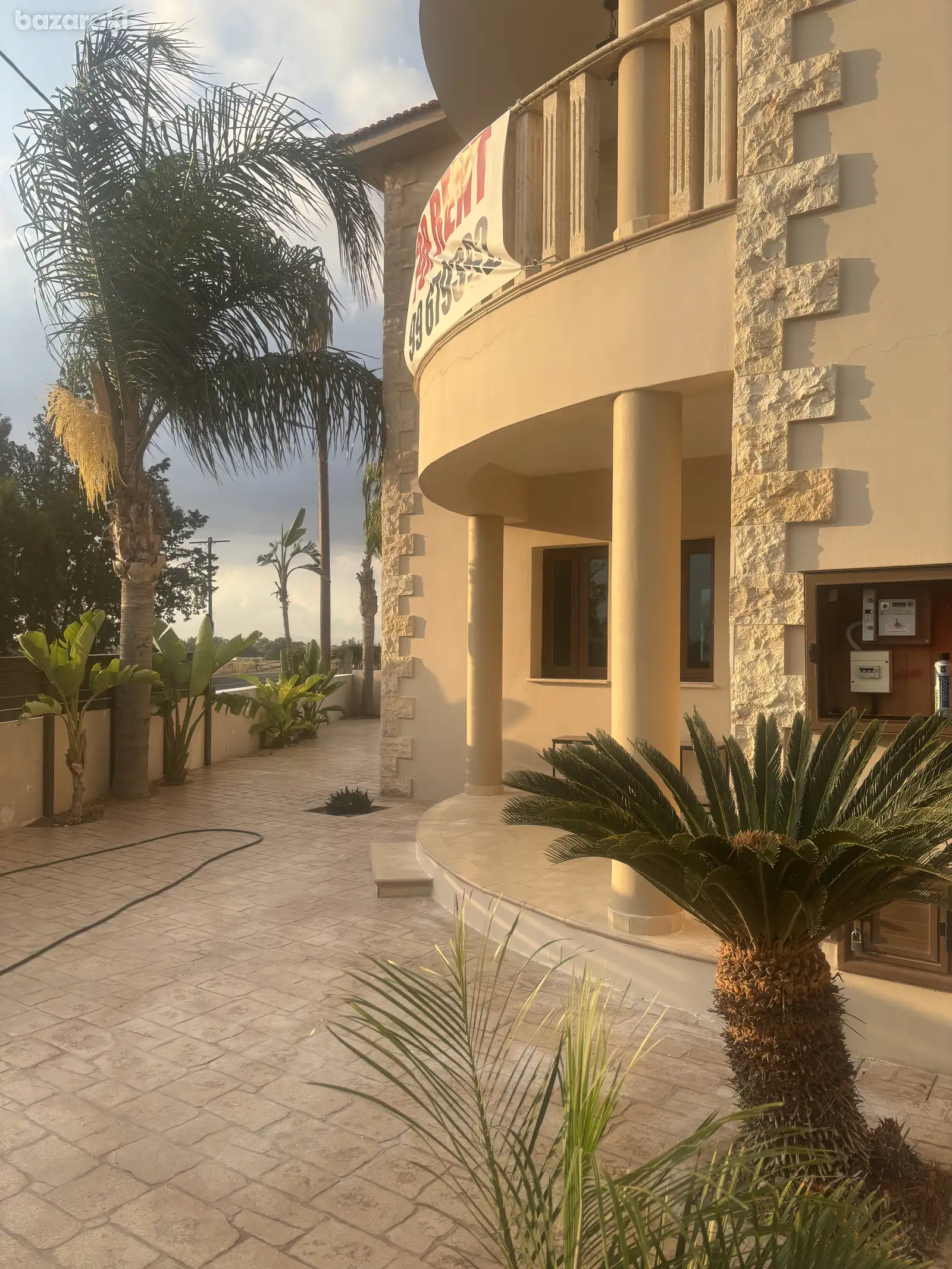 House, 3 bedrooms — 2