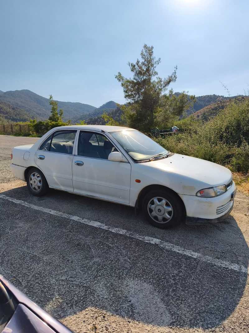 Mitsubishi Lancer 1,5L 1998
