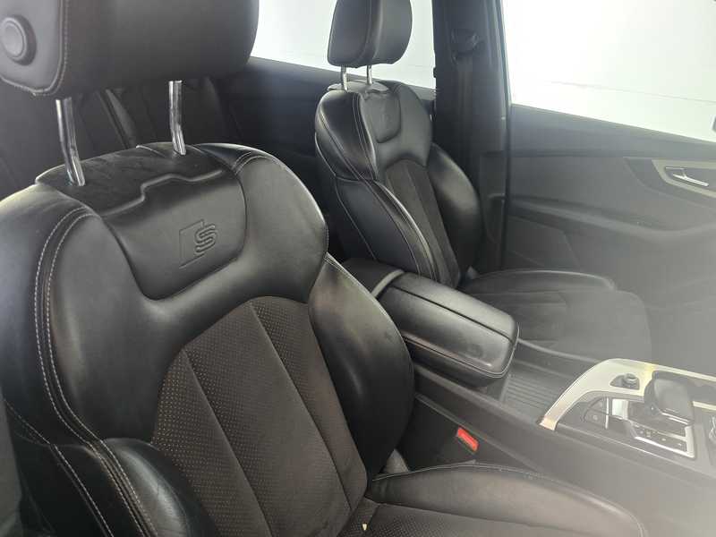 2016 Audi Q7 3,0L 2016 Cyprus