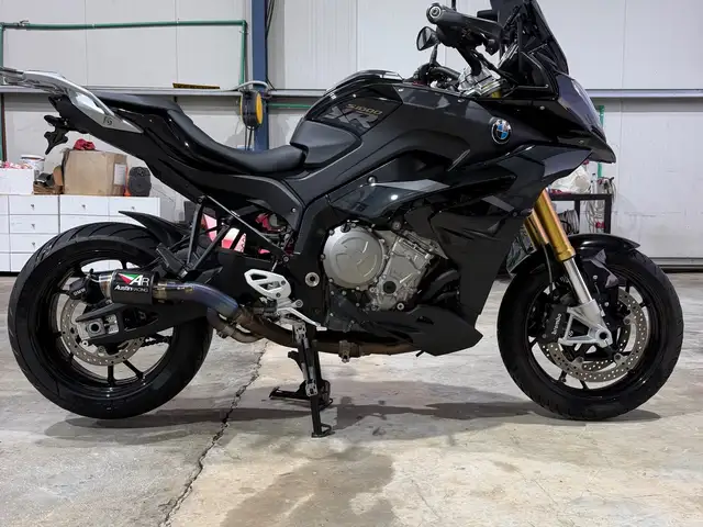 Bmw xr s1000, Nicosia — Tseri