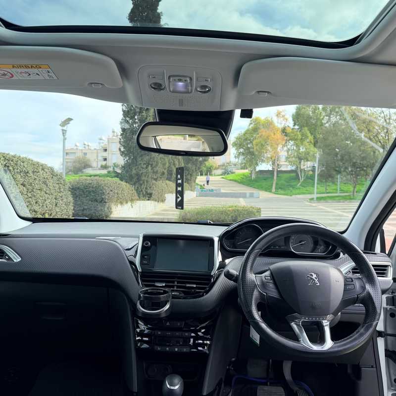 2020 Peugeot 2008 1,2L 2020 Cyprus