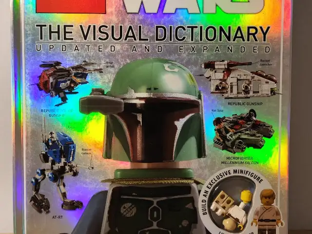 LEGO Star Wars The Visual Dictionary Updated and Expanded with Minifigure, Limassol — Agios Athanasios
