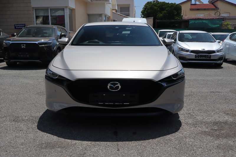Mazda 3 1,5L 2023