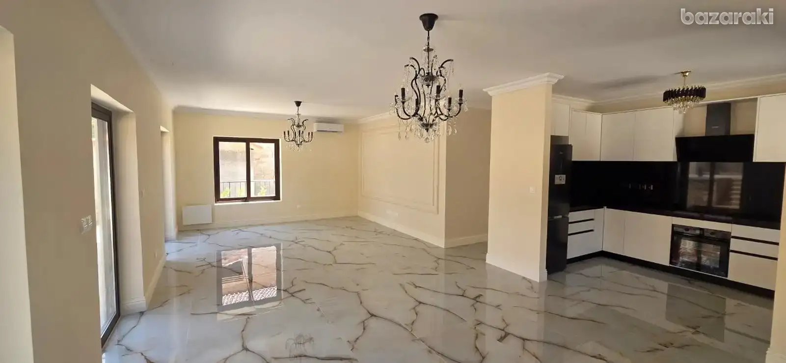Villa, 5 bedrooms — 8