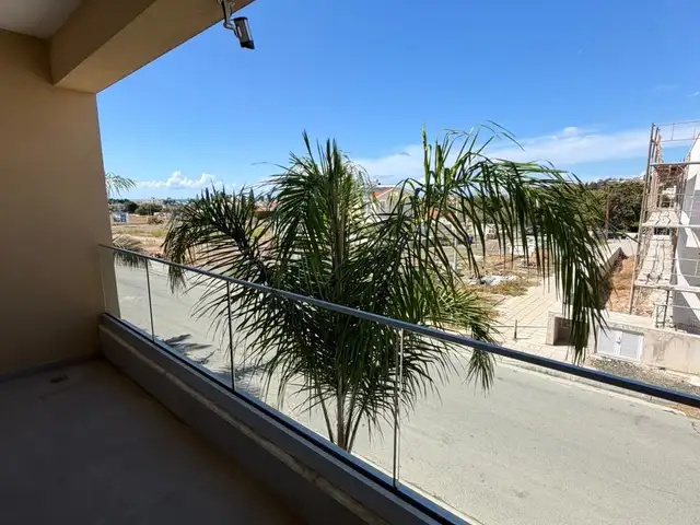  3-bedroom villa to rent, Paphos — Paphos - Universal - 11
