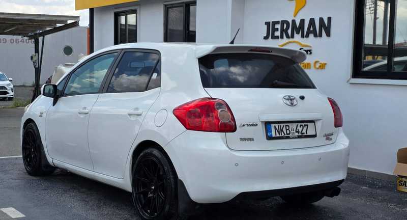 2008 Toyota Auris 2,2L 2008 Cyprus