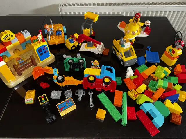 Lego duplo construction bundle, Επαρχία Λευκωσίας — Στρόβολος - Ακρόπολη