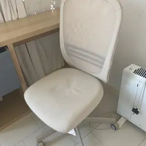 Chair with height adjustment, Επαρχία Λεμεσού — Ιστορικό Κέντρο
