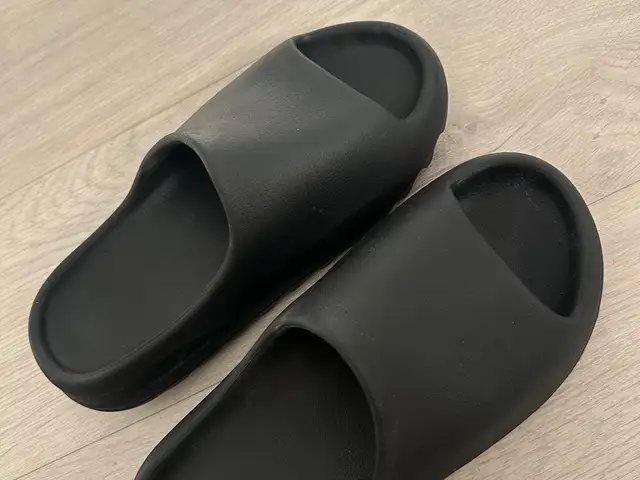 Yeezys slides, Επαρχία Λεμεσού — Κολόσσι- Άγιος Λουκάς