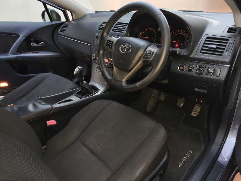 2010 Toyota Avensis 1,6L 2010 Cyprus