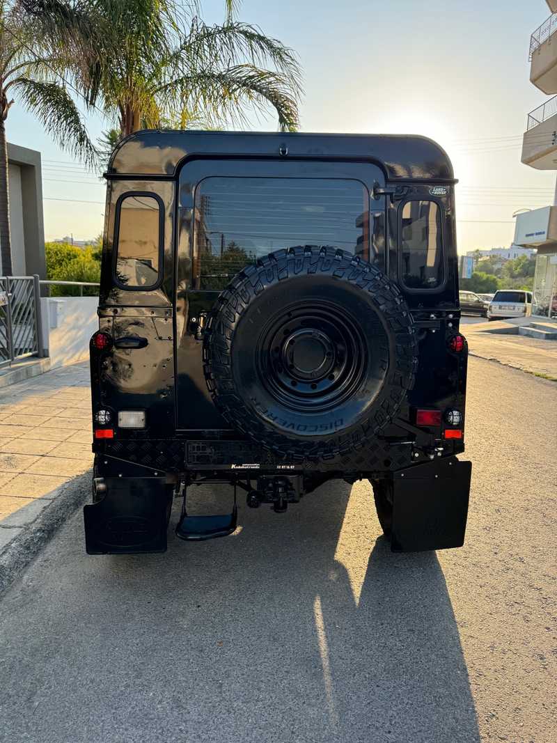1997 Land Rover Defender 2,5L 1997 Cyprus