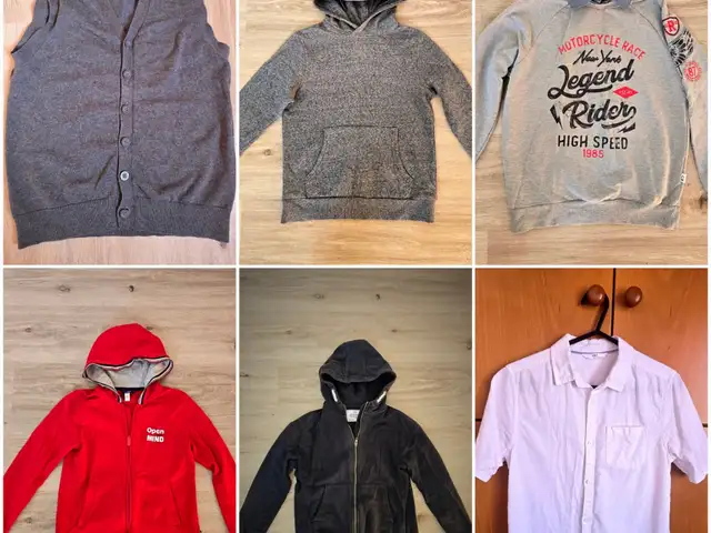 Set of kids clothes, Limassol — Limassol - Mesa Geitonia