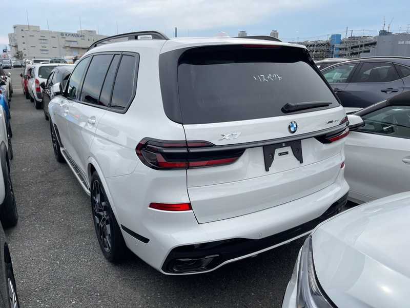 2025 BMW X7 3,0L 2025 Cyprus
